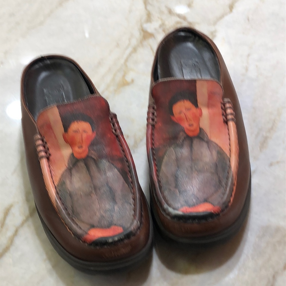 Icon Leather Walking Shoes